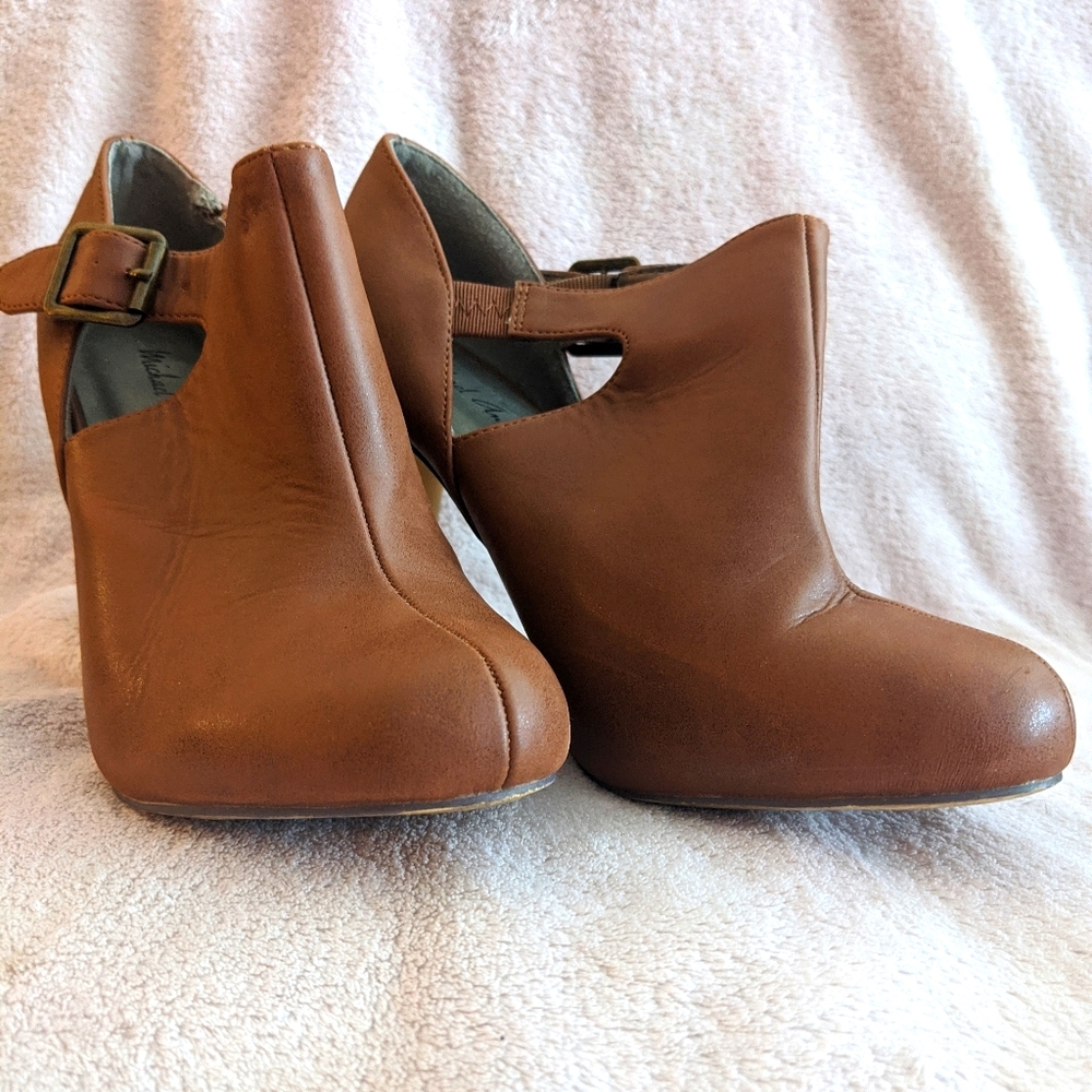 New Michael Antonio booties, size 8